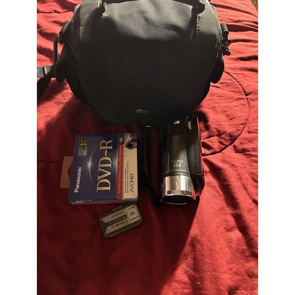 Canon Vixia HFR20 With Extras